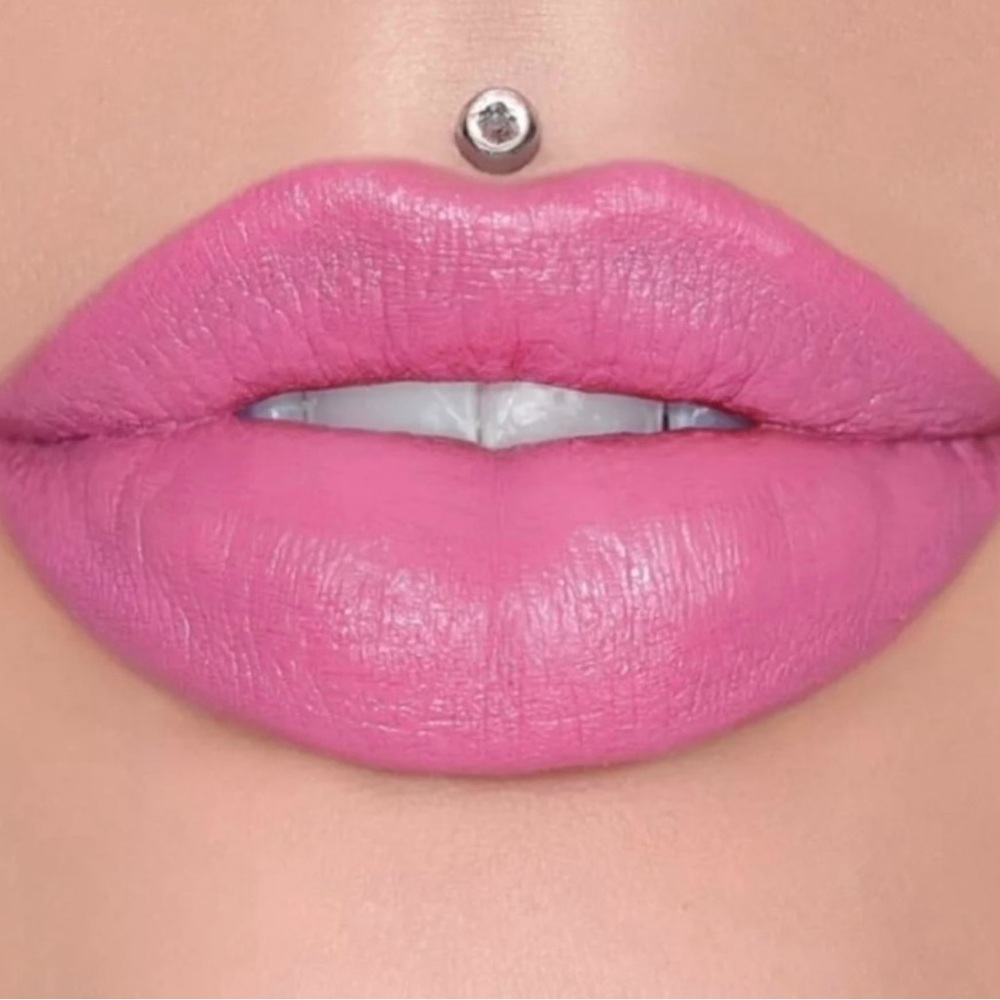 #315 NEW Jeffree Star HOLY FASHION PINK